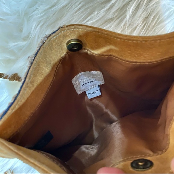 Wilson’s Leather | Vintage Hippie Crossbody Bag - Picture 4 of 4